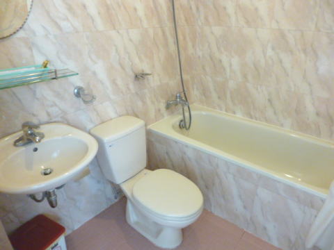 Thai Binh 2ホテルのバストイレ